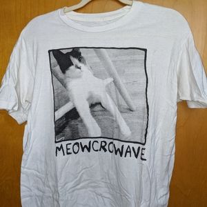 Microwave (band) tee "meowcrowave"
